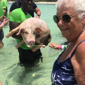 Meet your Posher, Beverly